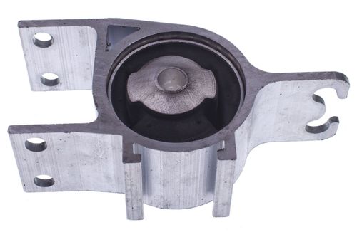 BUCHA TRASEIRA DA BANDEJA DIANT L DIR MERCEDES CLA200 13/18