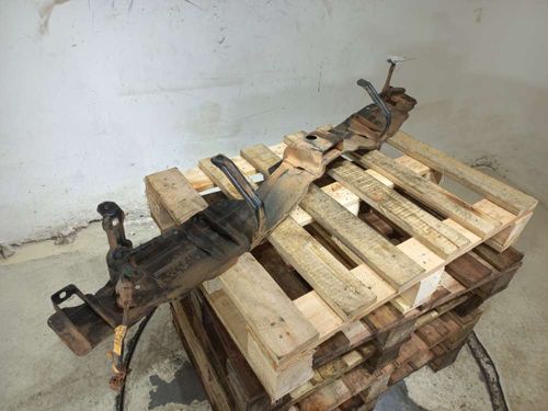 SUPORTE / GUIA DO PARACHOQUE MITSUBISHI PAJERO 3.2 2014