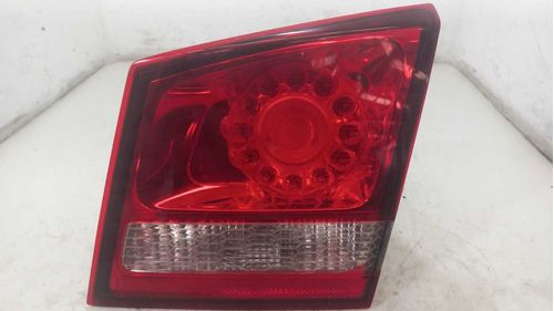 LANTERNA DA TAMPA DIREITA DODGE JOURNEY 3.6 2017